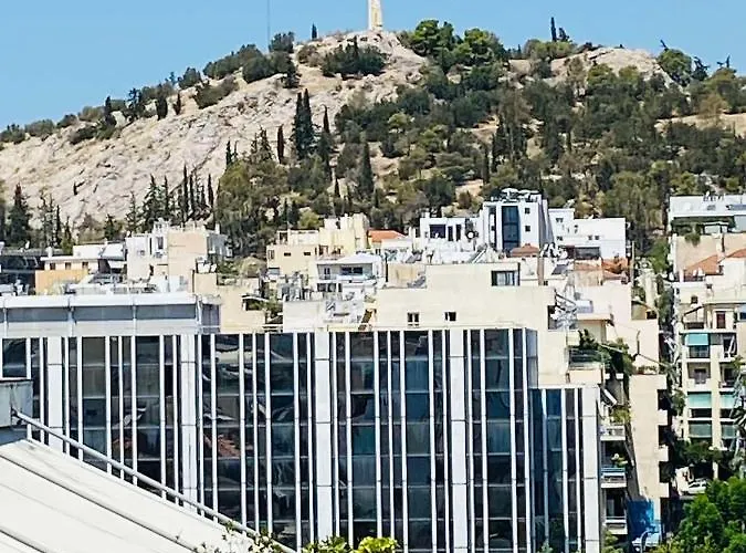 2 Bd Top Floor Aprt With Acropolis View