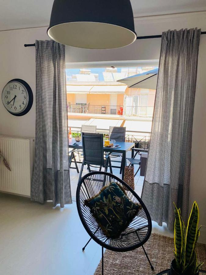 2 Bd Floor Aprt With Acropolis View