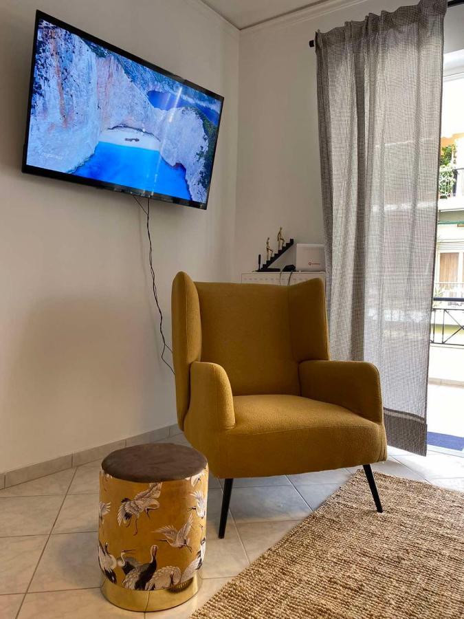2 Bd Floor Aprt With Acropolis View * Athens