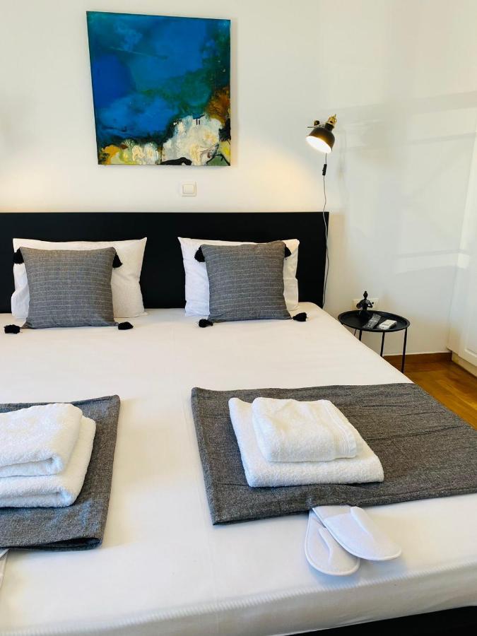 2 Bd Floor Aprt With Acropolis View *